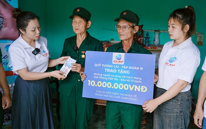 Biểu tượng tai nghe, thể hiện dịch vụ hỗ trợ khách hàng 24/7 của h88.